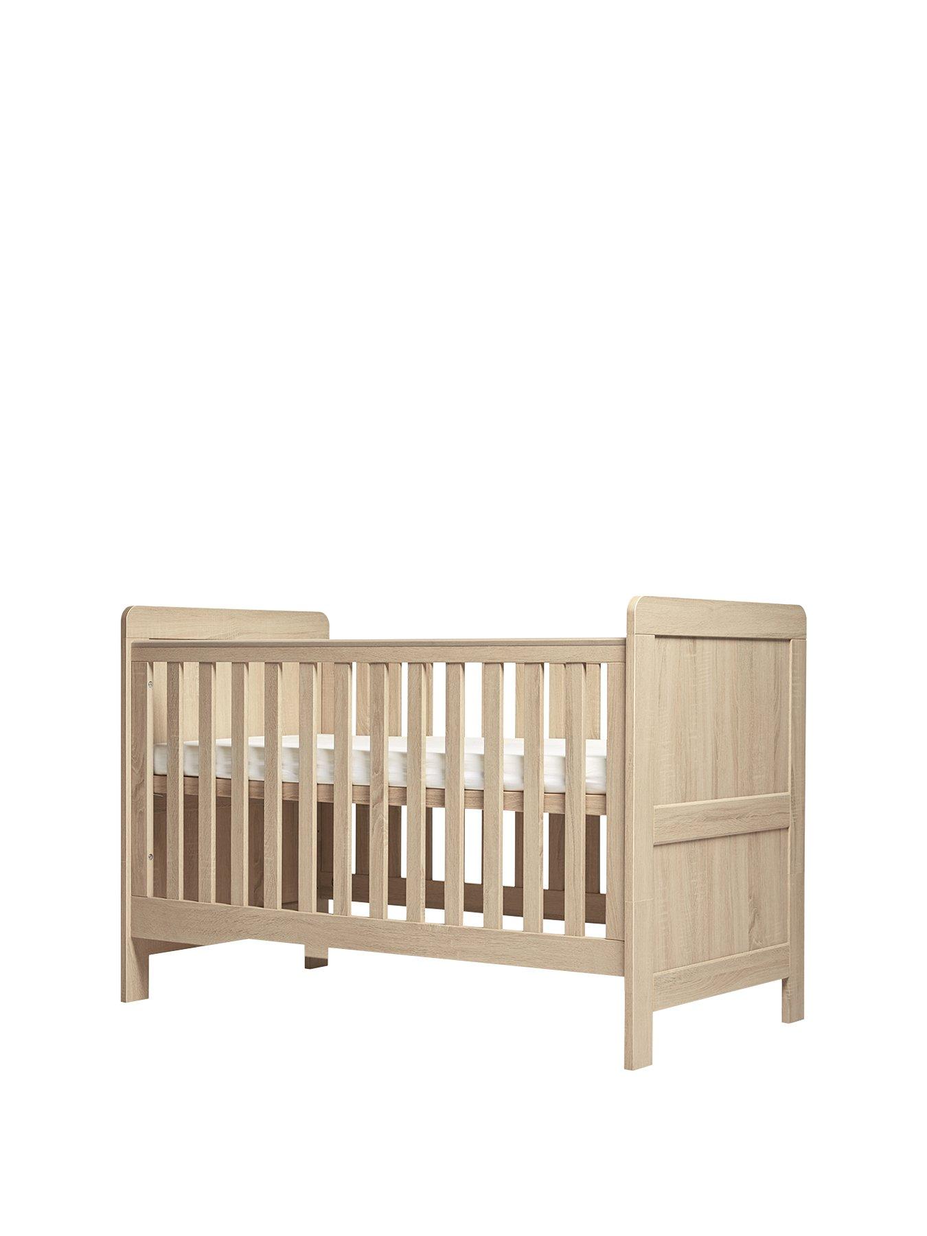 Mamas and deals papas wooden cot