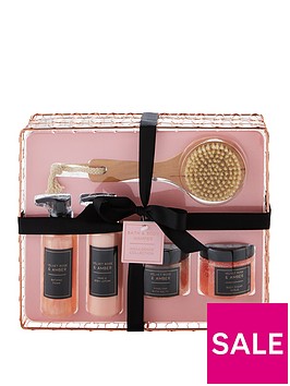 the-indulgence-collection-indulgence-collection-velvet-rose-amp-amber-body-basket-pamper-set