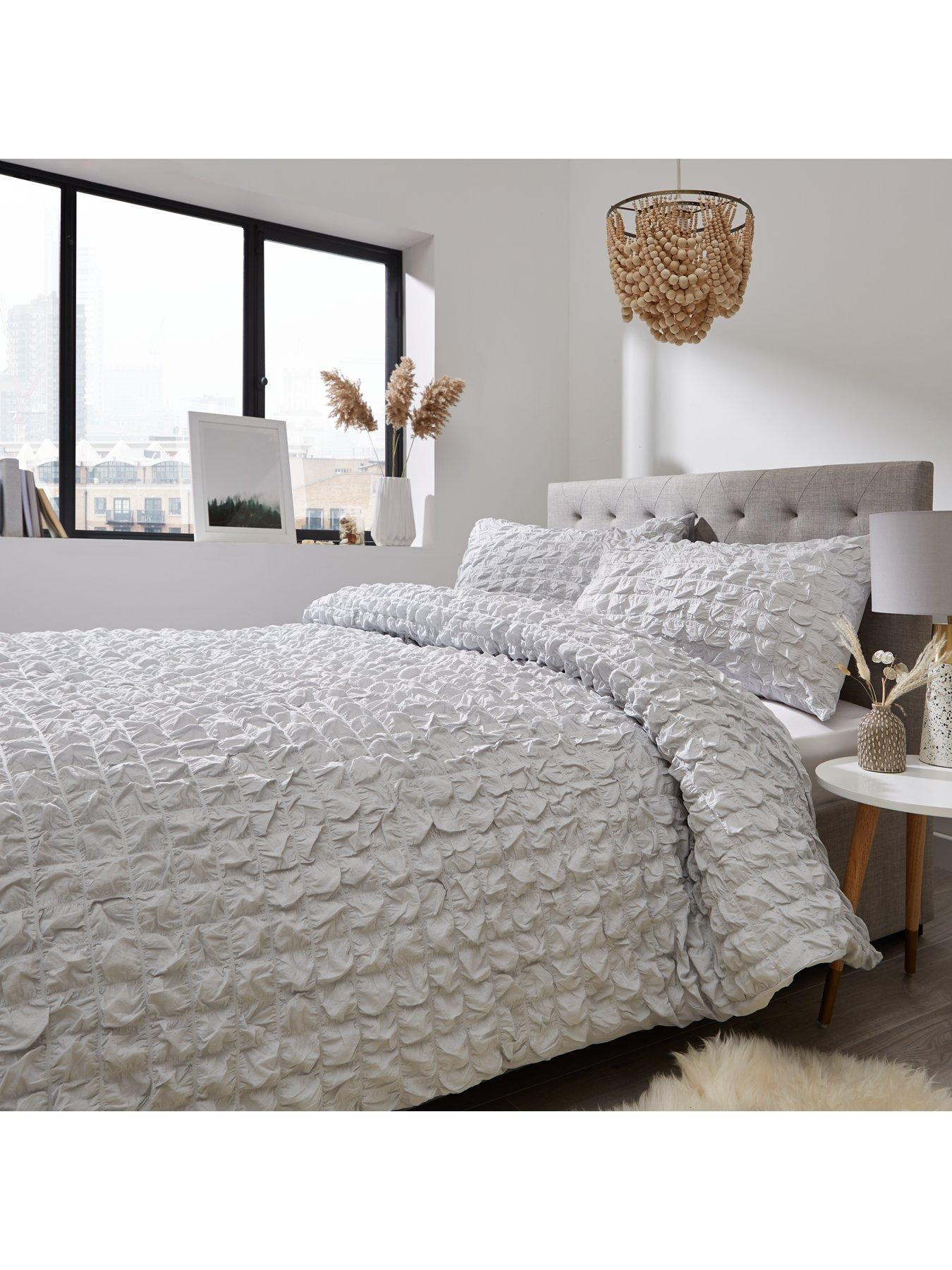 undefined Seersucker Cotton 180 Thread Count Duvet Cover Set