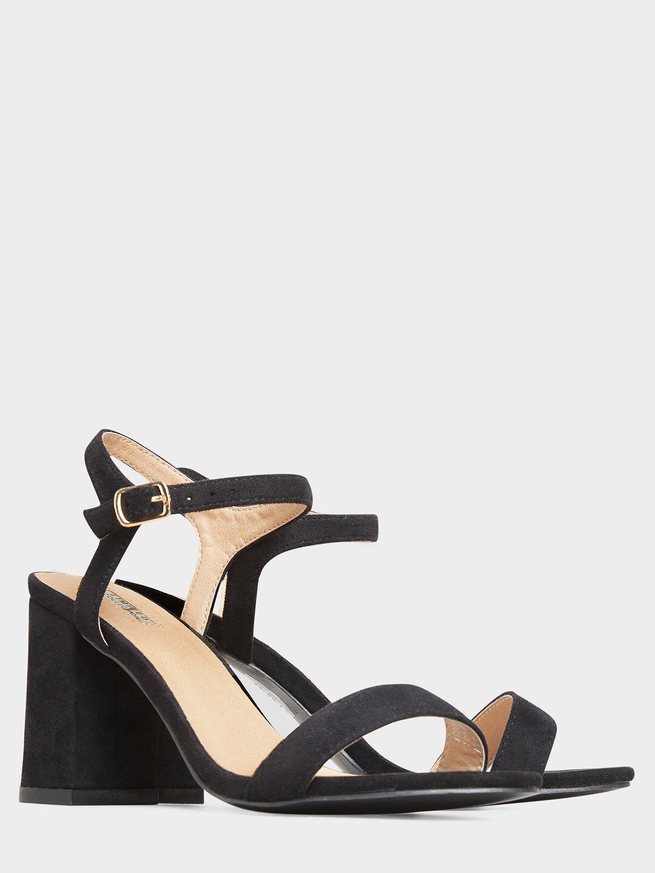 Black square hot sale heel sandals