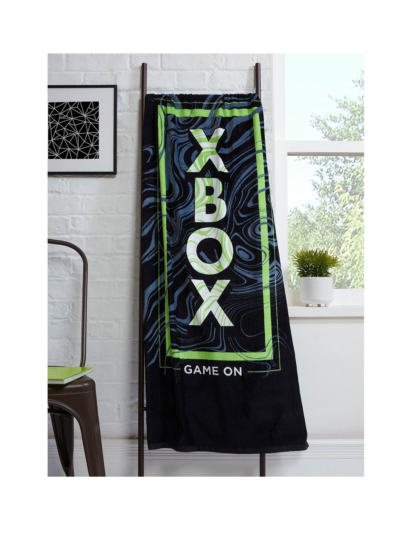 https://media.very.co.uk/i/very/RU6DK_SQ1_0000000029_MULTI_SLf/xbox-x-box-game-on-towel.jpg?$180x240_retinamobilex2$&$roundel_very$&p1_img=sale_2017