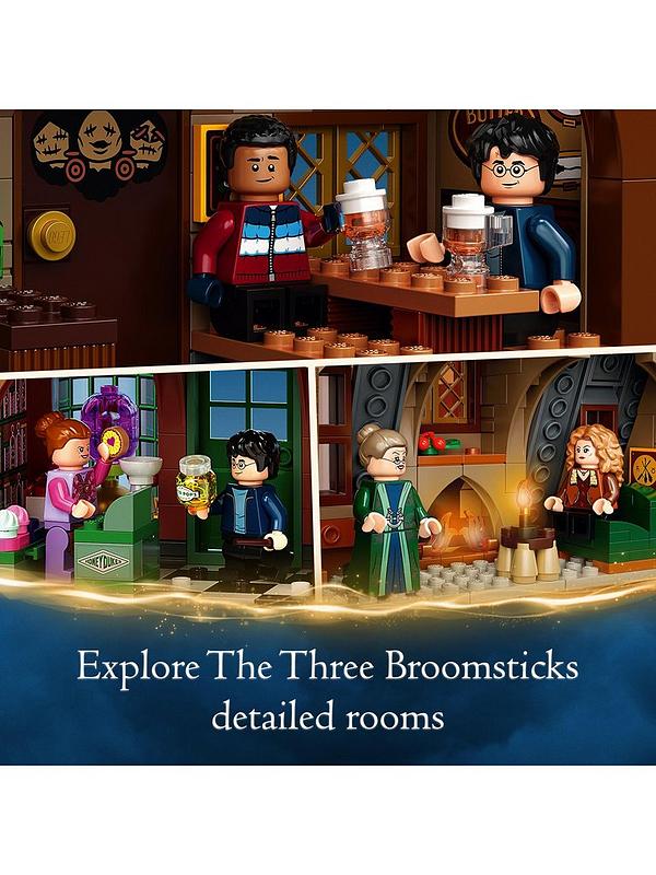 Image 4 of 7 of LEGO Harry Potter Hogsmeade&trade; Village Visits