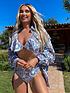 in-the-style-in-the-style-billie-faiers-white-paisley-oversized-shirtfront
