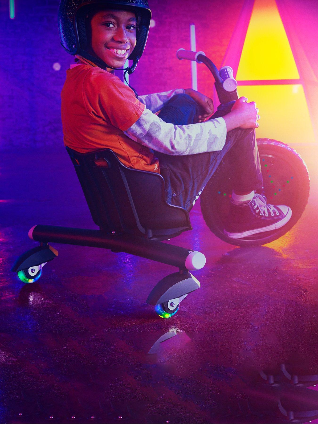 Razor Riprider 360 Lightshow LED Trike - Black | Very