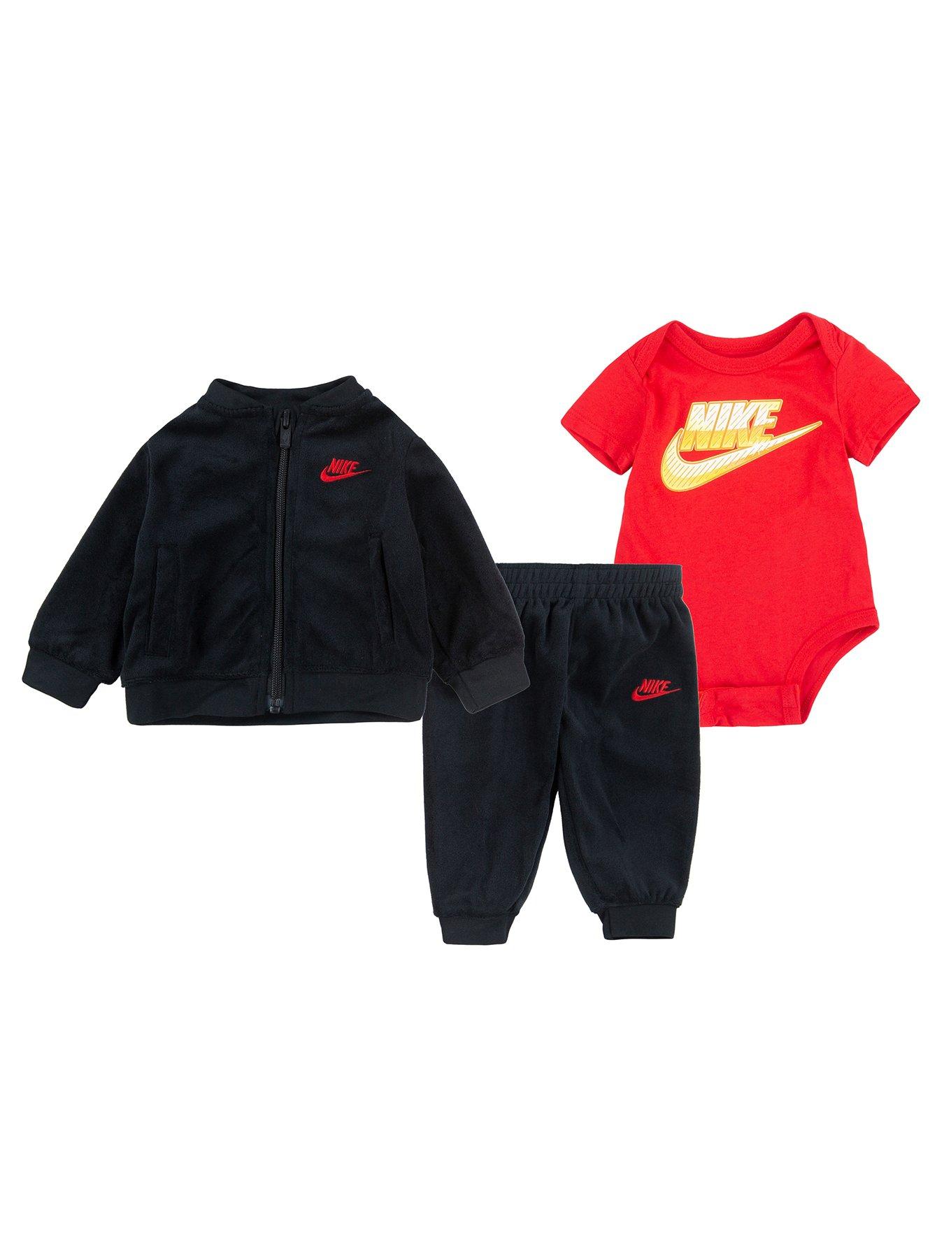 nike velour sweatsuit