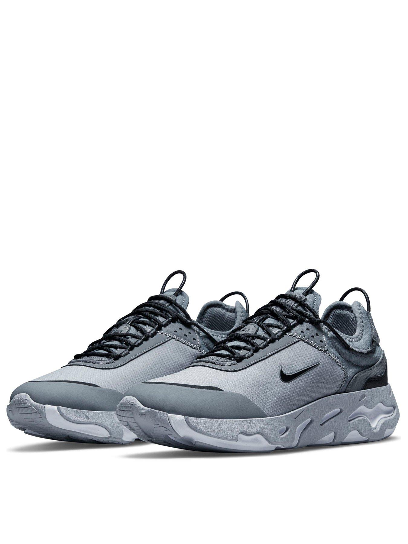mens grey nike trainers