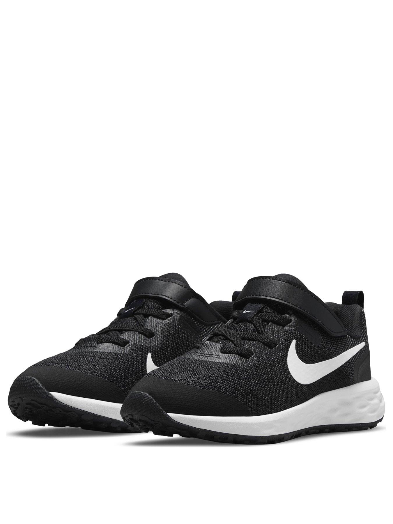 Girls nike revolution trainers online