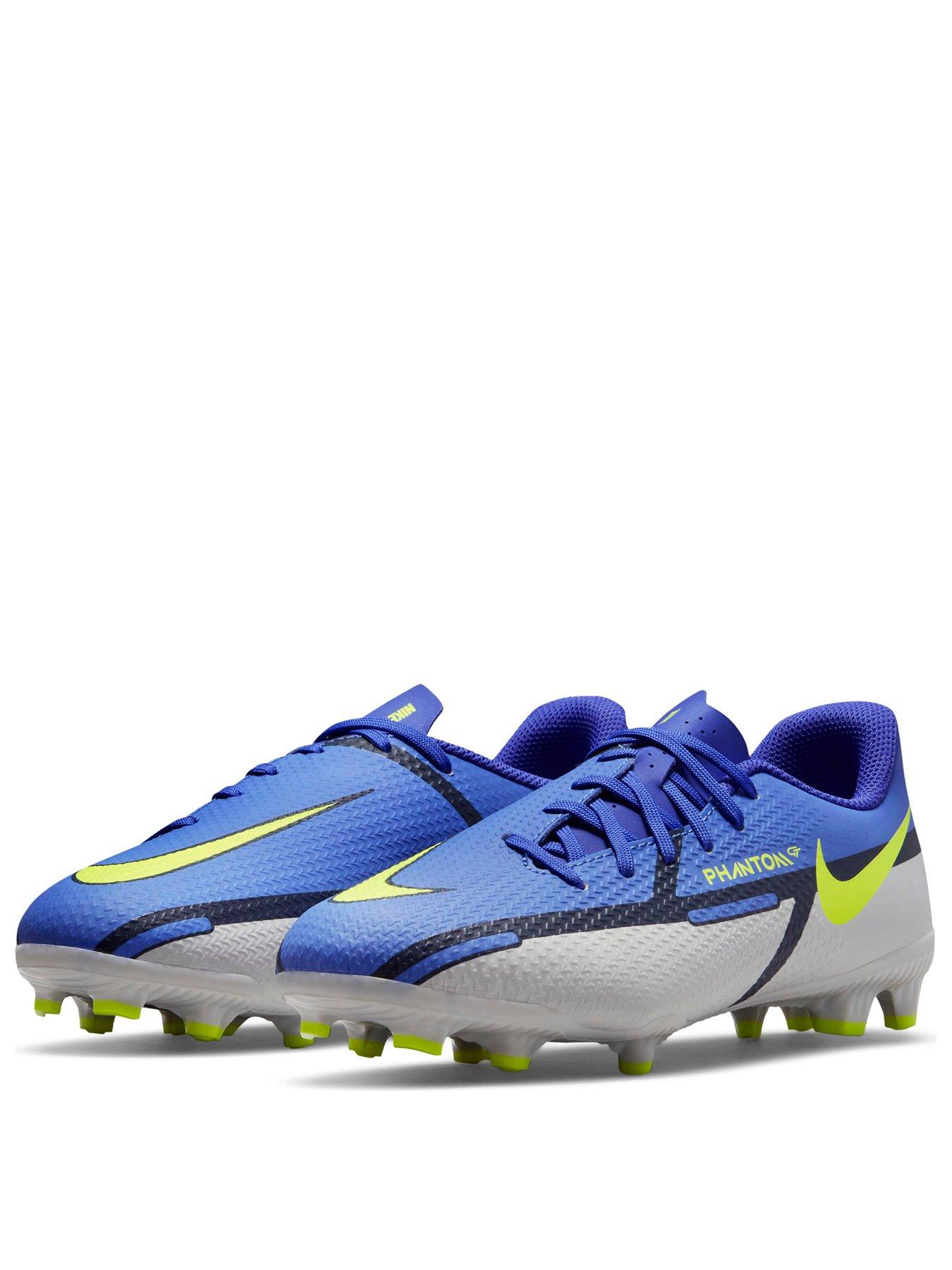 very kids football boots