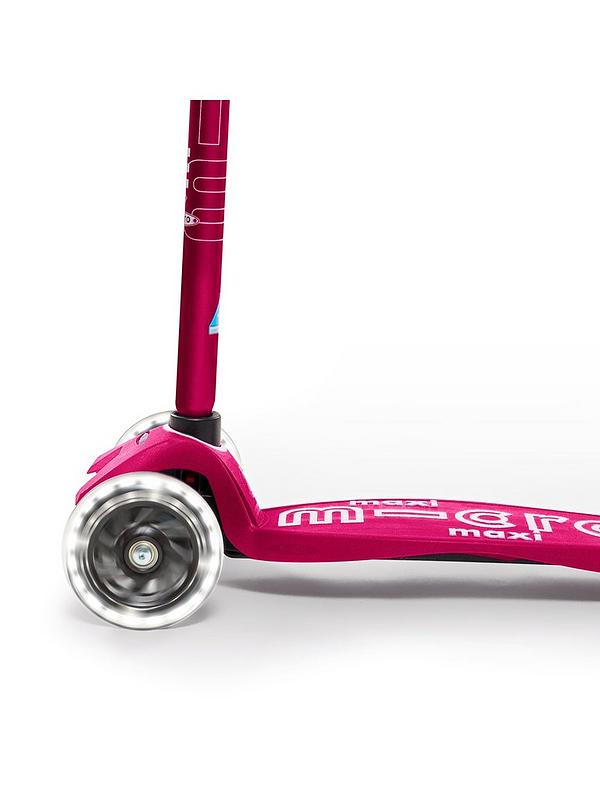 Image 5 of 6 of Micro Scooter Maxi Deluxe LED Pink