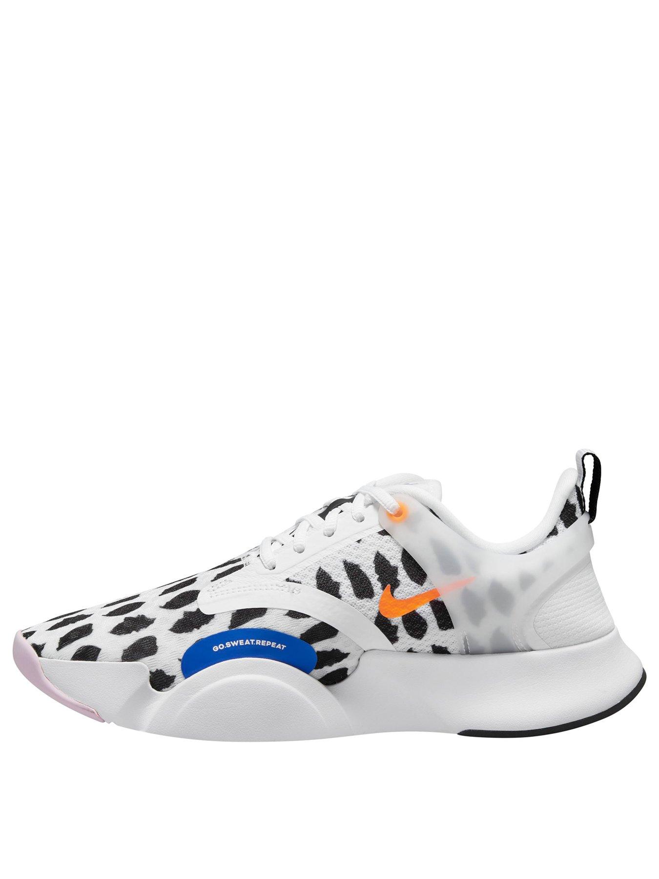 nike superrep go trainers white