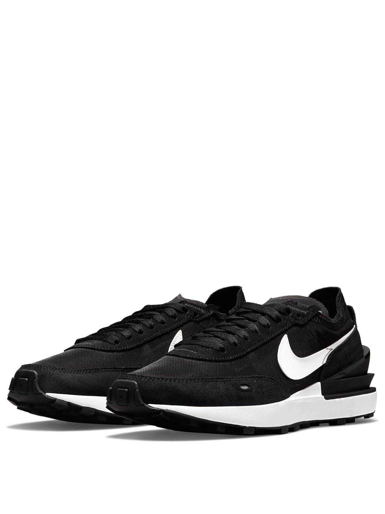 nike trainers black and white