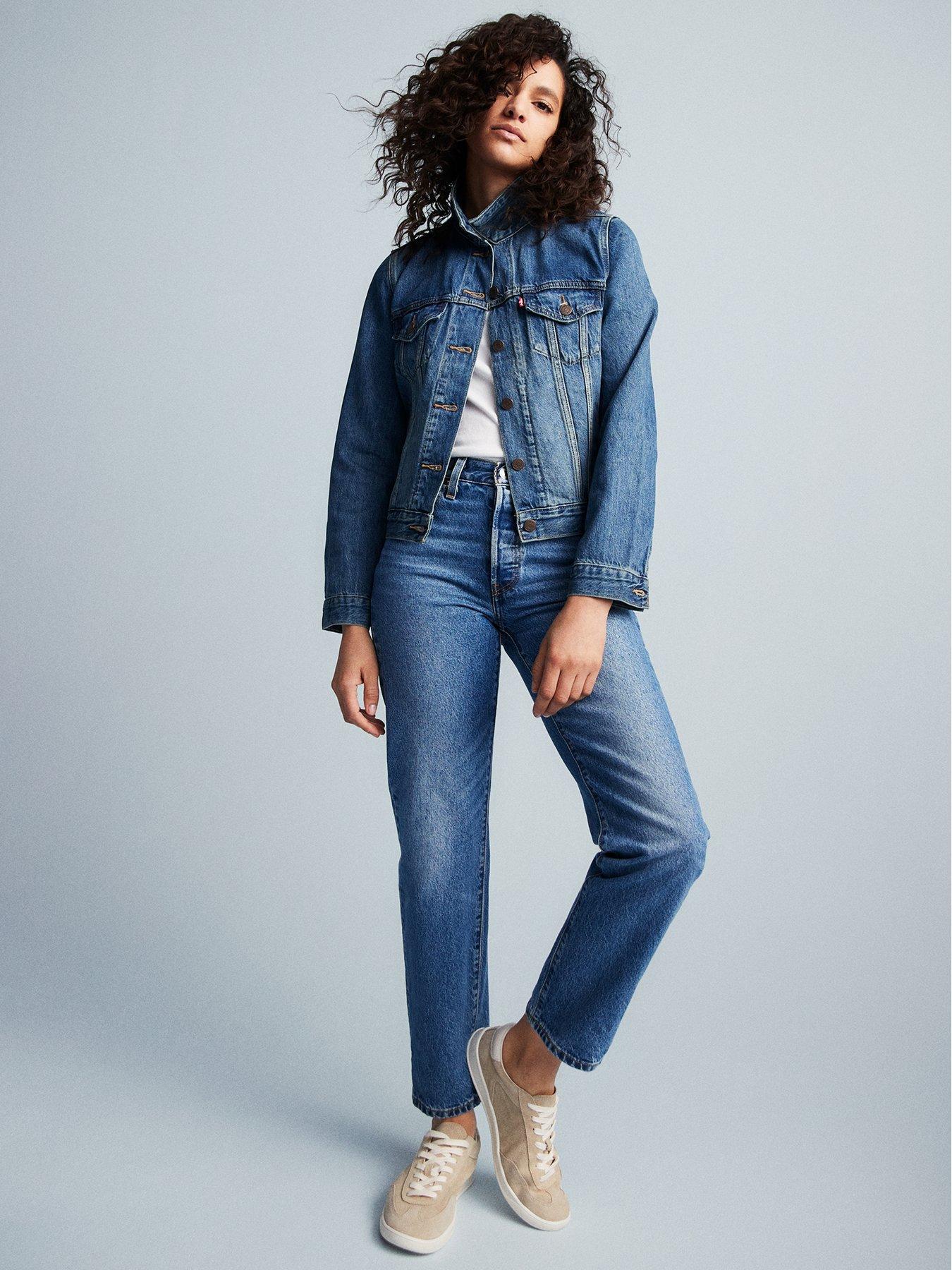 Levi's women's outlet denim trucker jacket