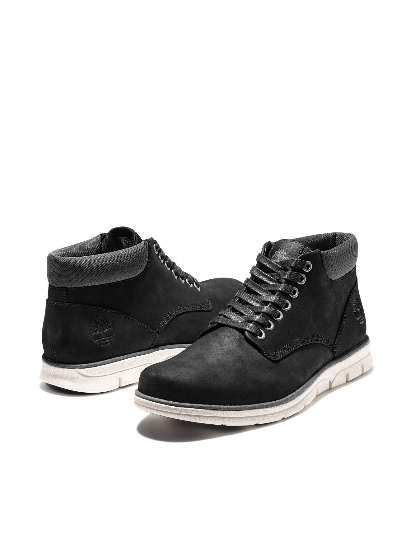 Bradstreet leather chukka for hotsell men in dark grey