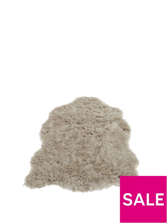 front image of faux-fur-rug-single