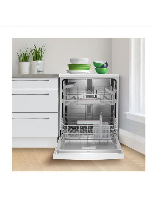 stillFront image of bosch-serie-4-sms4haw40g-wifi-connected-13-placenbspdishwasher-white