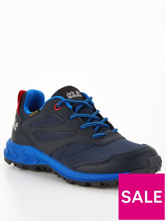 front image of jack-wolfskin-kids-woodland-waterproof-low-hiking-boots-bluered