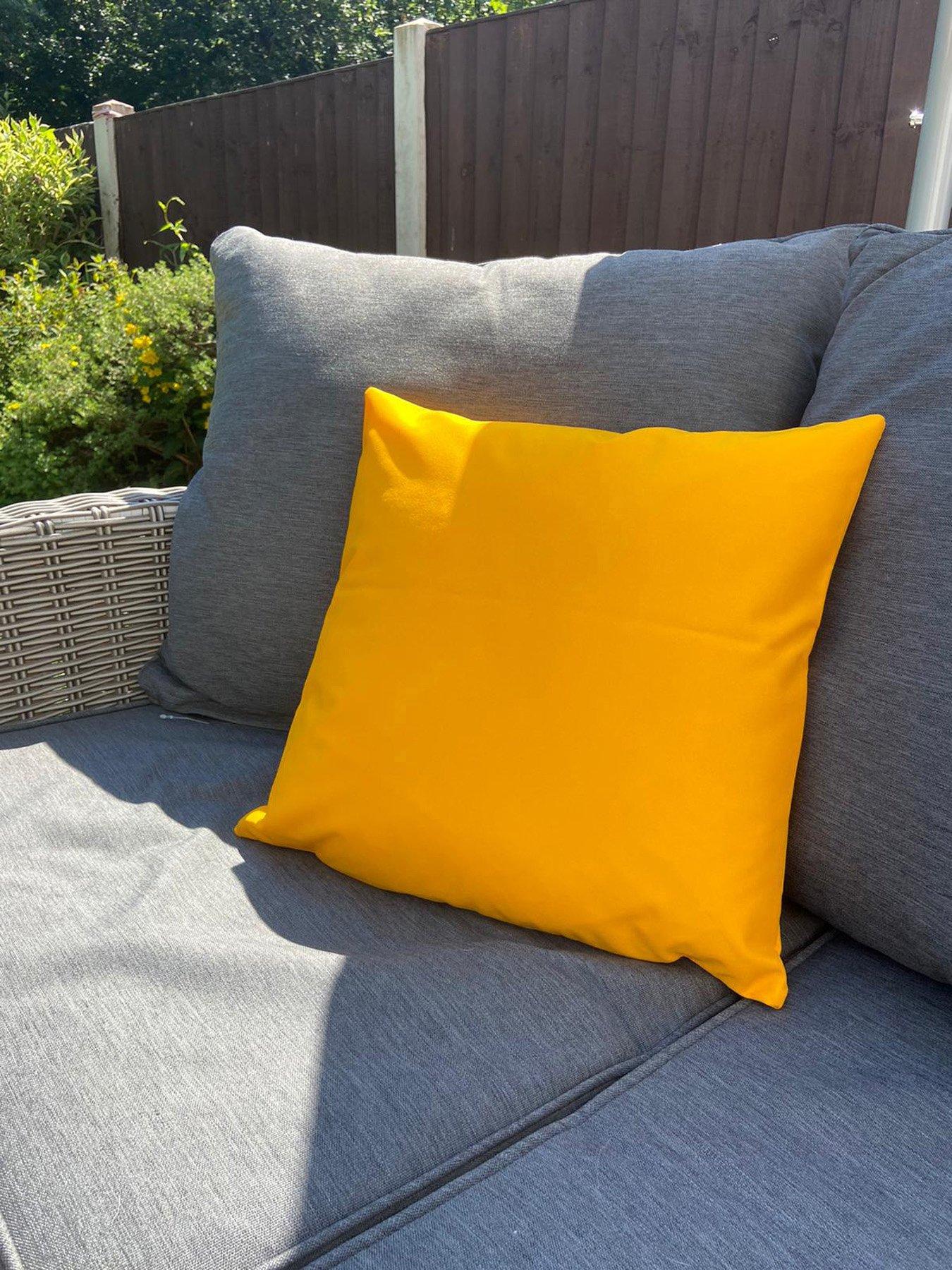 undefined Indoor/Outdoor Cushion