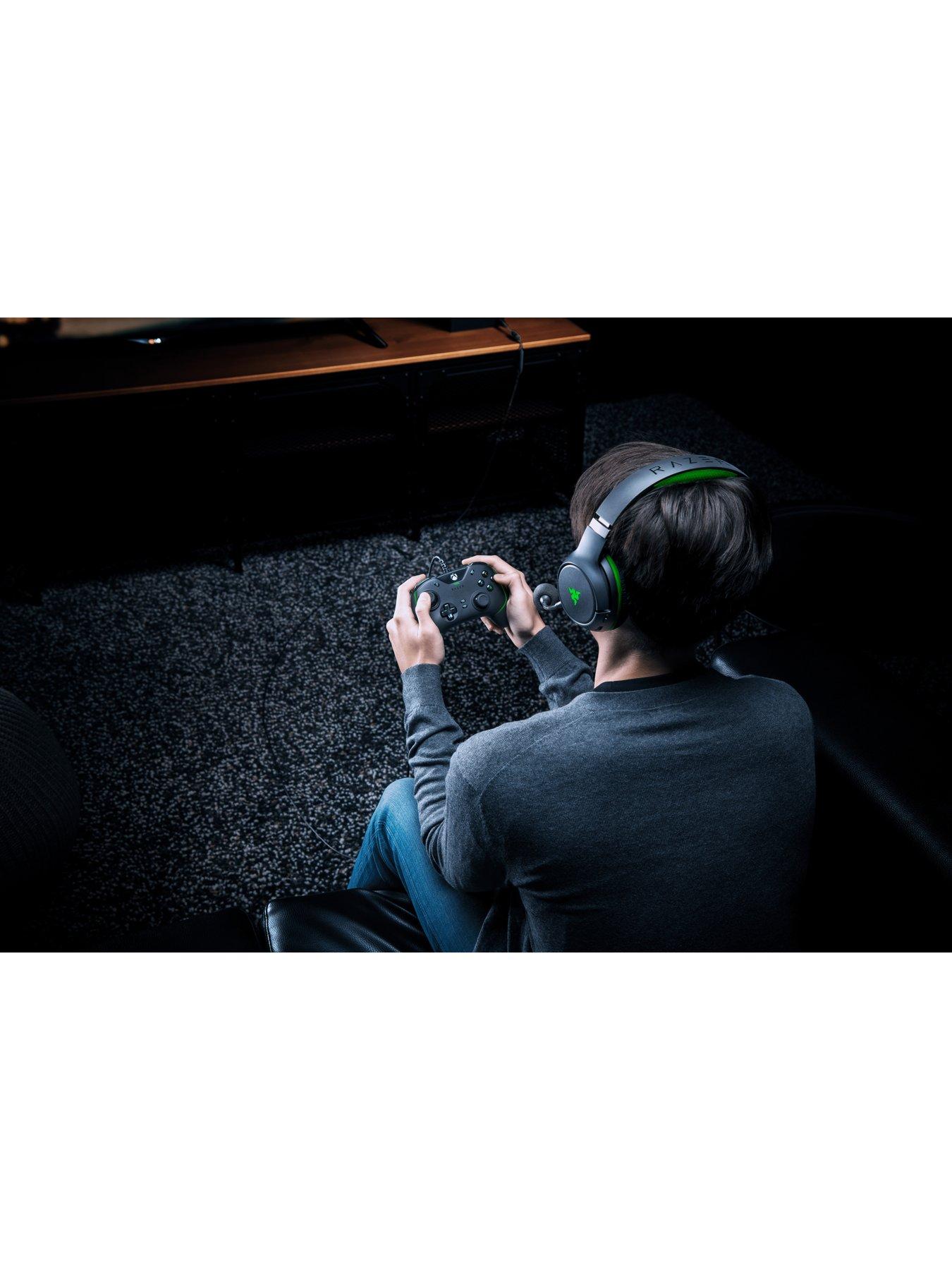  image of razer-wolverine-v2-controller-with-6-programmable-buttons-amp-hair-trigger-mode