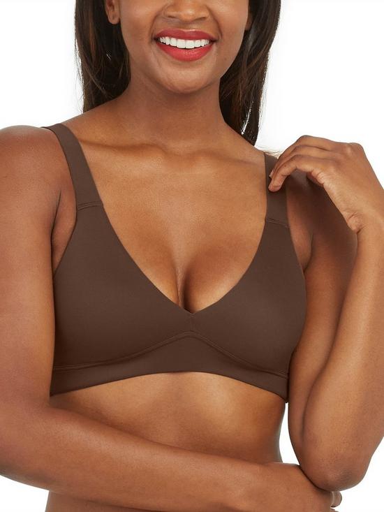 front image of spanx-non-wired-control-bra