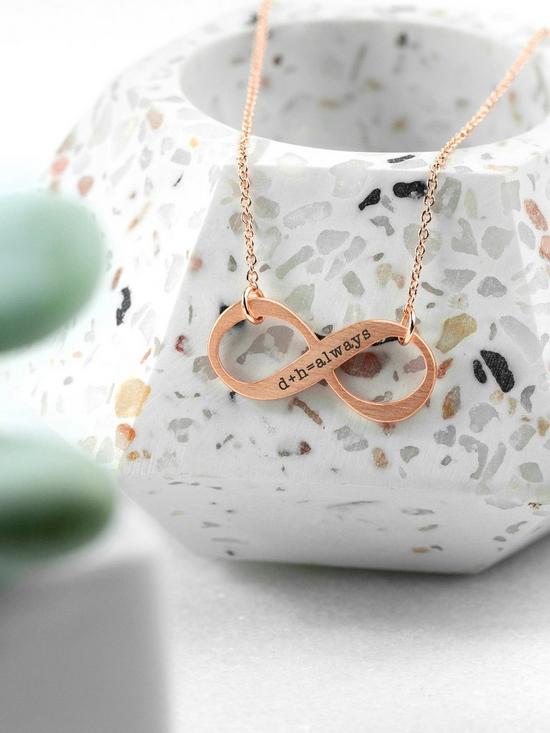 stillFront image of treat-republic-personalised-infinity-twist-necklace-rose-gold-serif