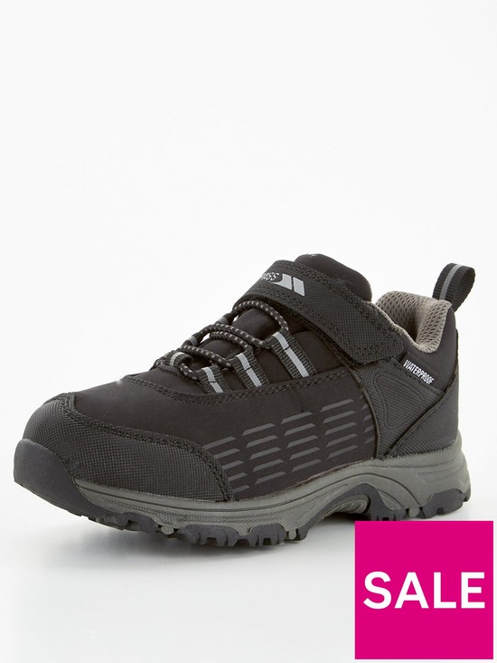 front image of trespass-kids-unisex-harrelson-low-cut-hiking-boots