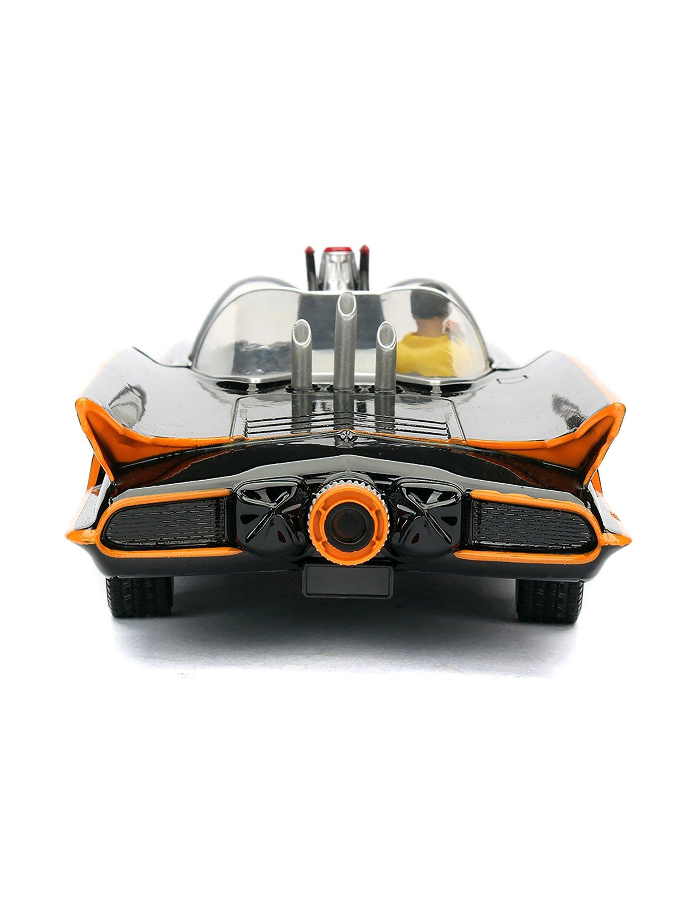 Image 5 of 7 of Batman 1966 Classic Batmobile 1:24 Diecast Model