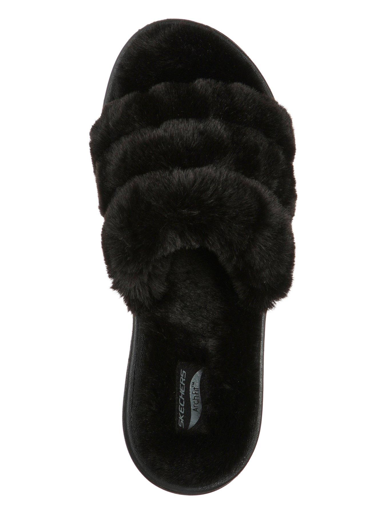 Nightwear & Loungewear Arch Fit Lounge Faux Fur Slippers