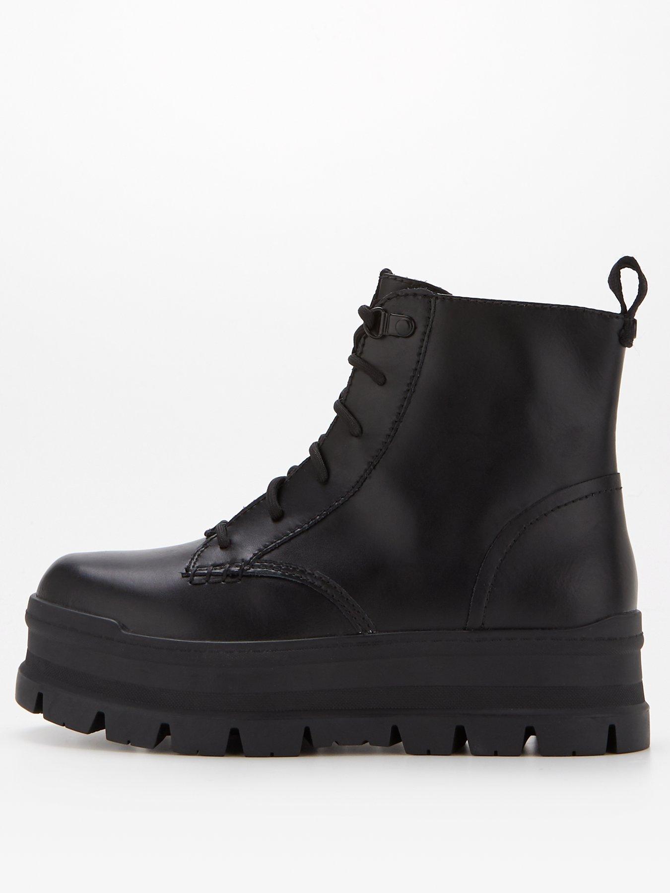 ugg sidnee ankle boot