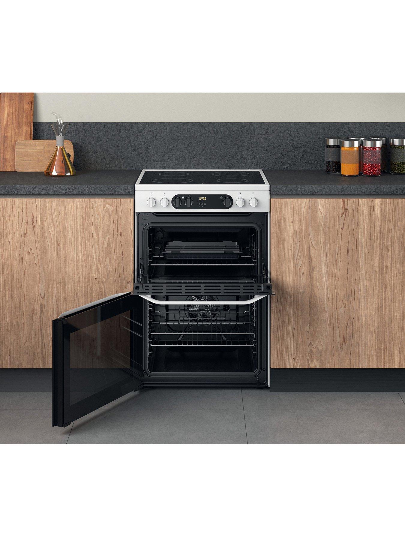 Image 4 of 7 of Hotpoint HDM67V9CMW 60cm Wide Double Oven Cooker with Ceramic Hob - White