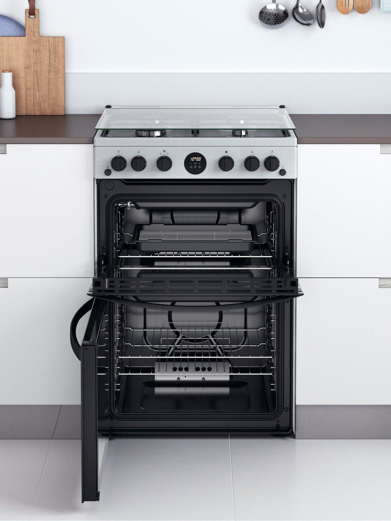 Image 4 of 7 of Indesit ID67G0MCX&nbsp;Freestanding Double Oven Gas Cooker