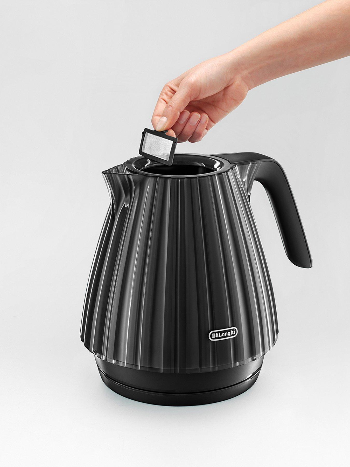 DeLonghi Ballerina Kettle Black Very