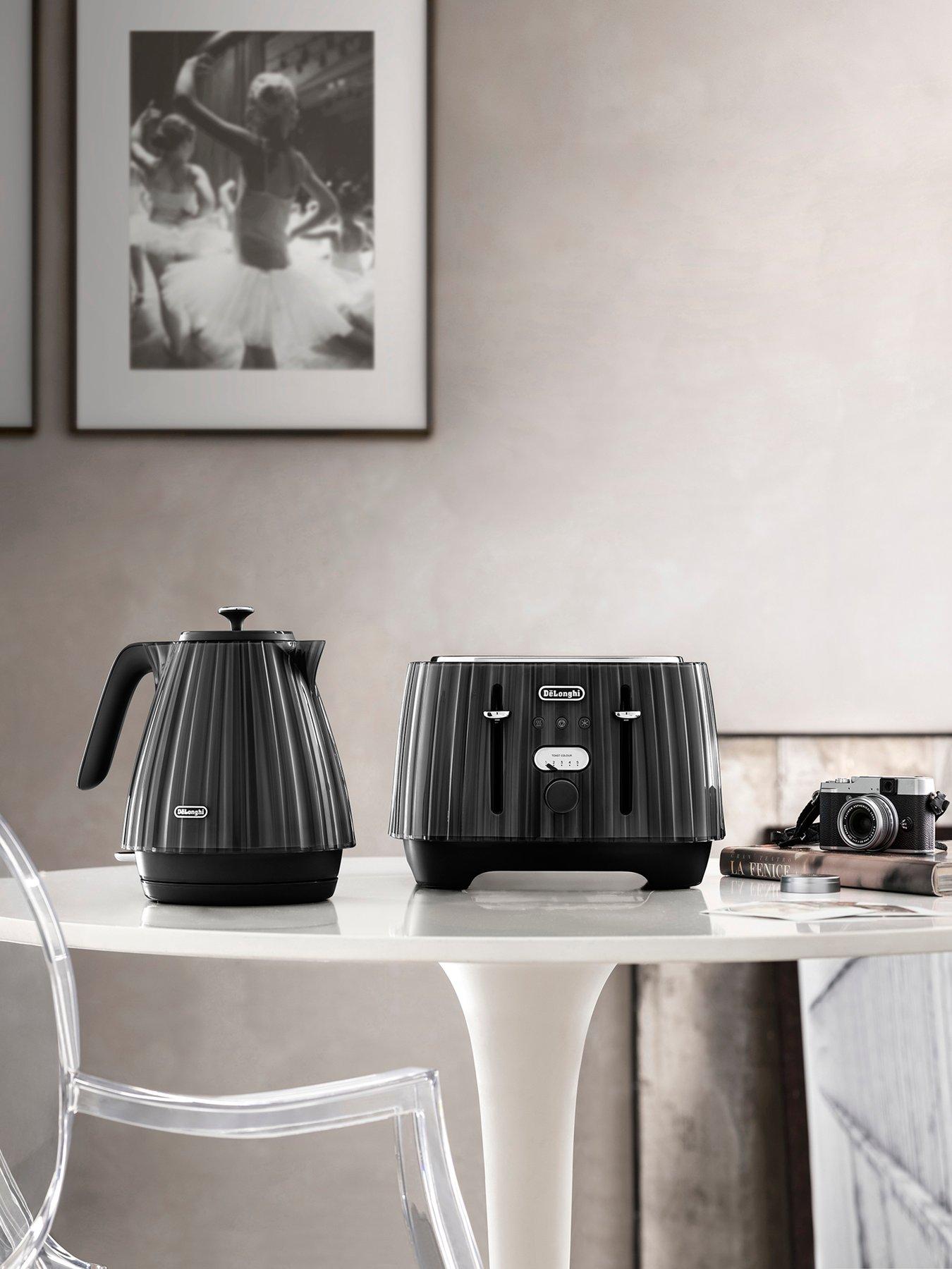 DeLonghi Ballerina Kettle Black Very