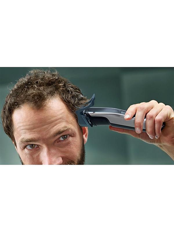 Image 4 of 4 of Philips Series 5000 Beard &amp; Stubble Trimmer with 40 Length Settings &amp; Precision Trimmer, BT5522/13&nbsp;