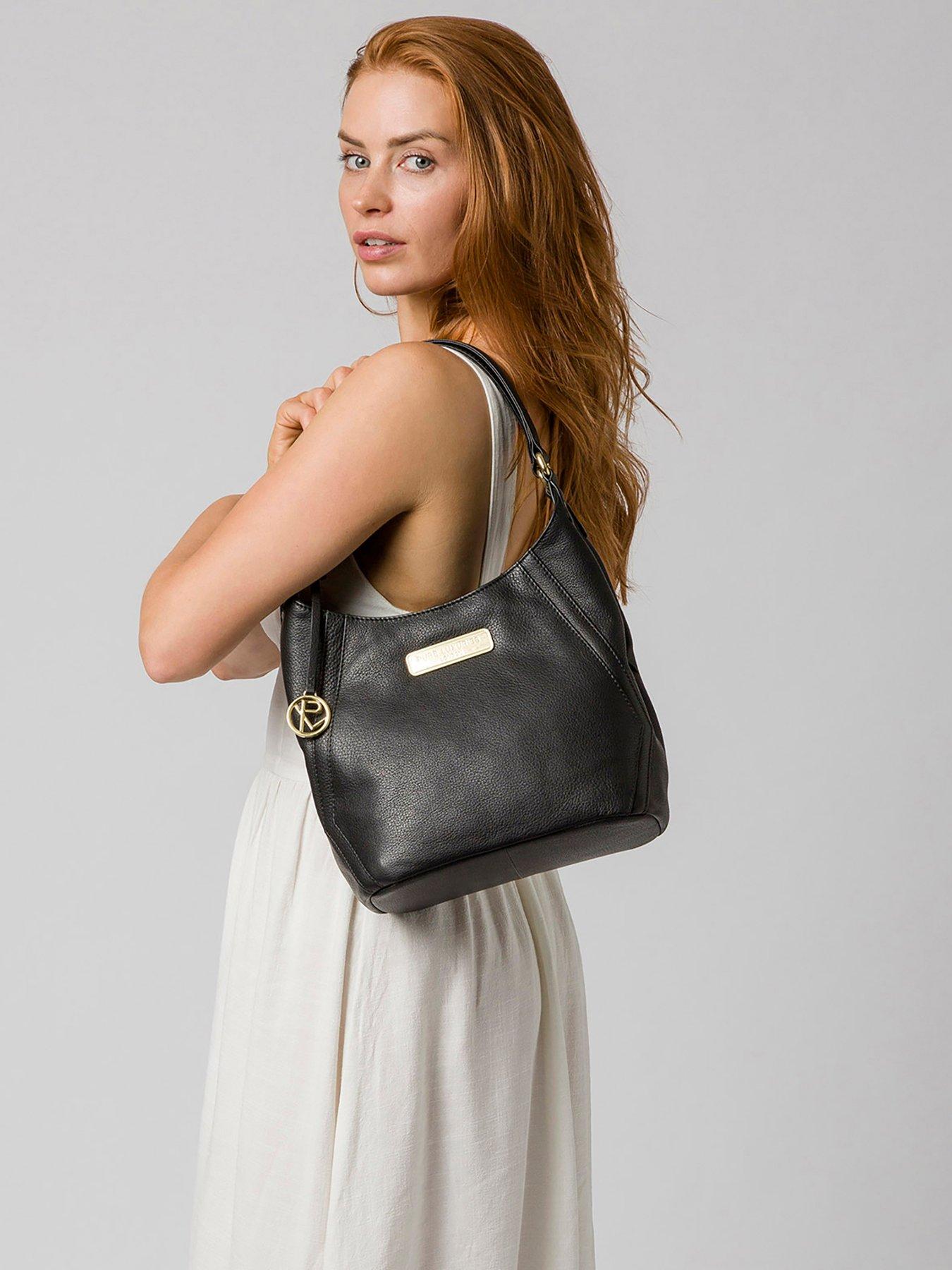 Black shoulder bag with clearance zip