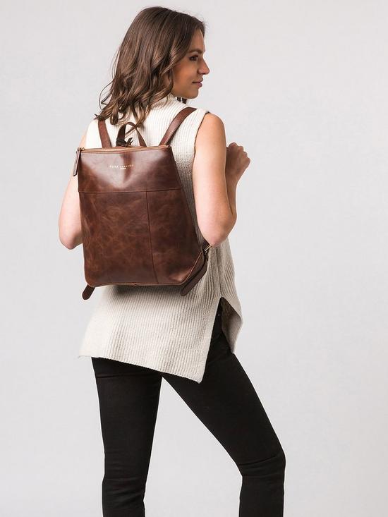 stillFront image of pure-luxuries-london-exclusivenbsphastings-large-zip-top-leather-backpack-chestnut