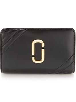 marc-jacobs-glam-shot-zip-around-purse-black