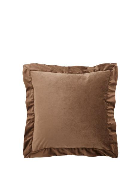 michelle-keegan-home-oxford-edge-cushion