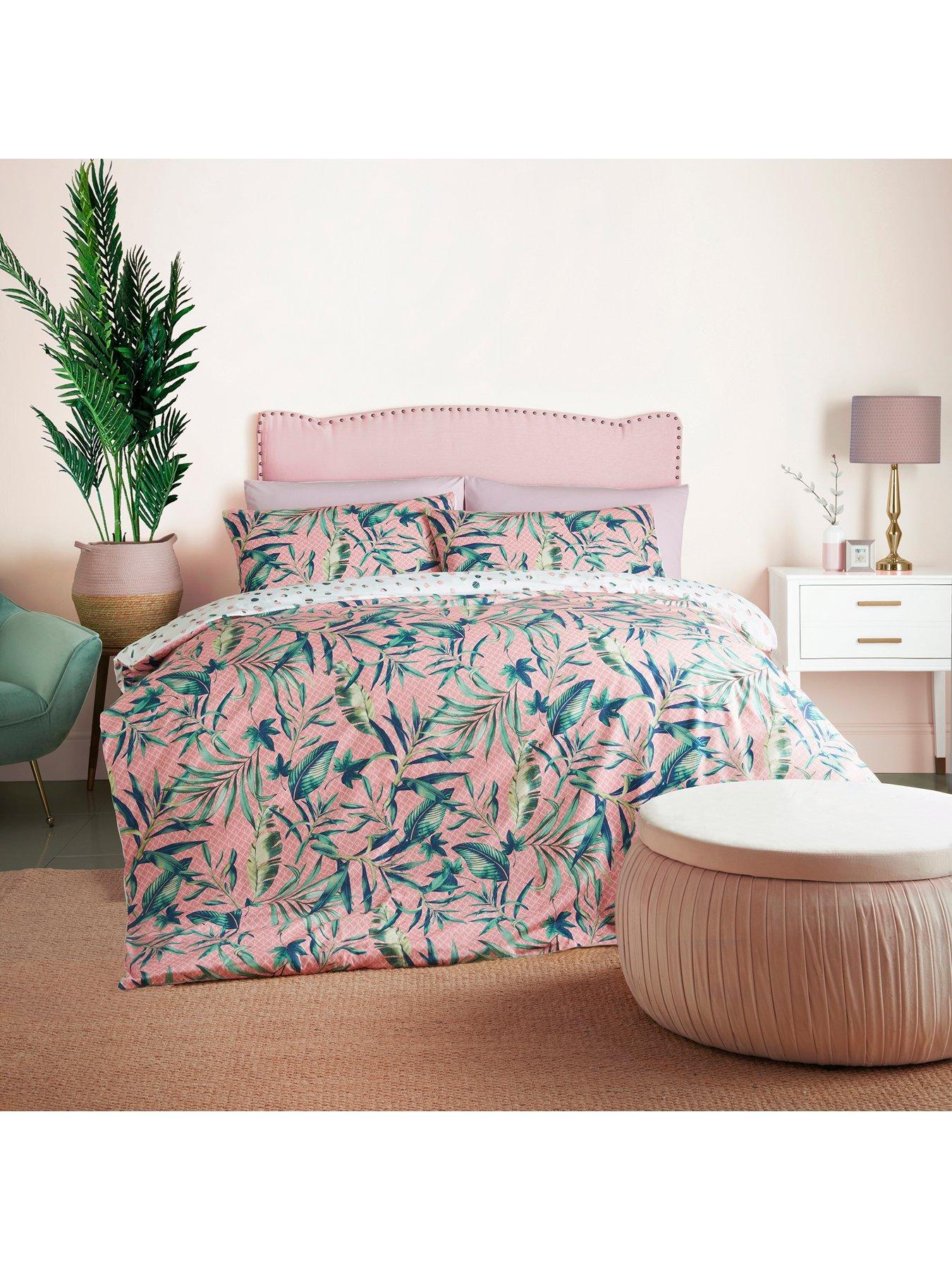 Product photograph of Cosmoliving By Cosmopolitan Cosmo Living Dakota Reversible Duvet Cover Set - Multi from very.co.uk