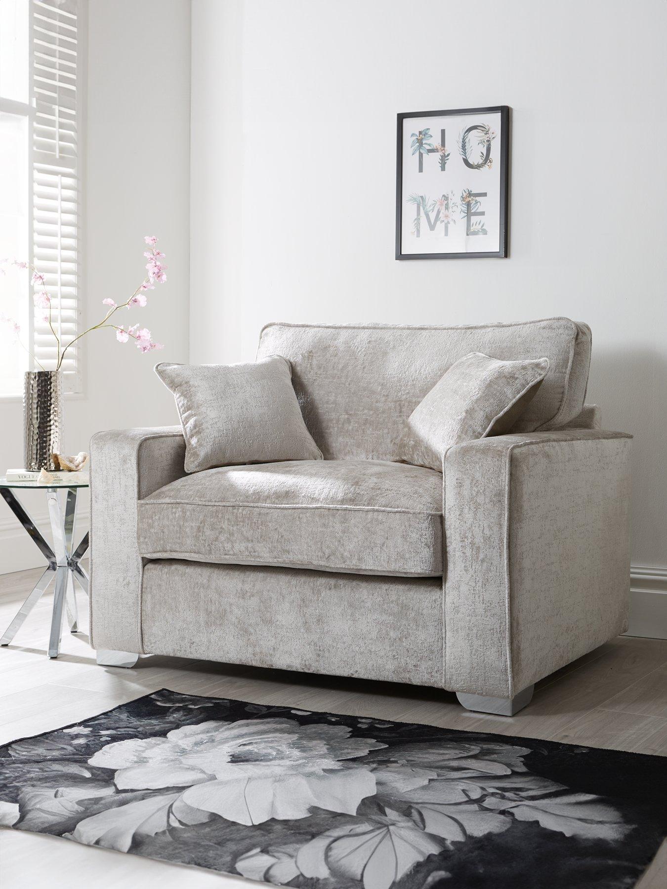 undefined Chicago Deluxe Fabric Love Seat