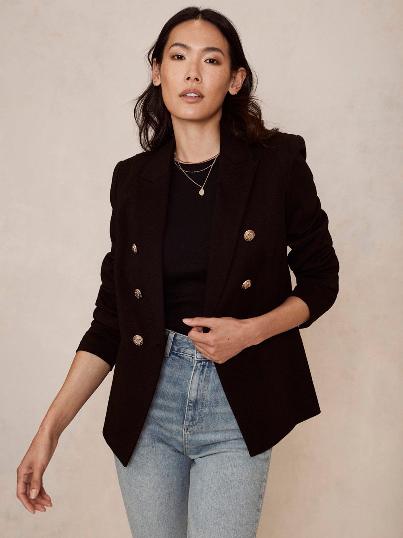 Fitted velvet jacket in black velvet