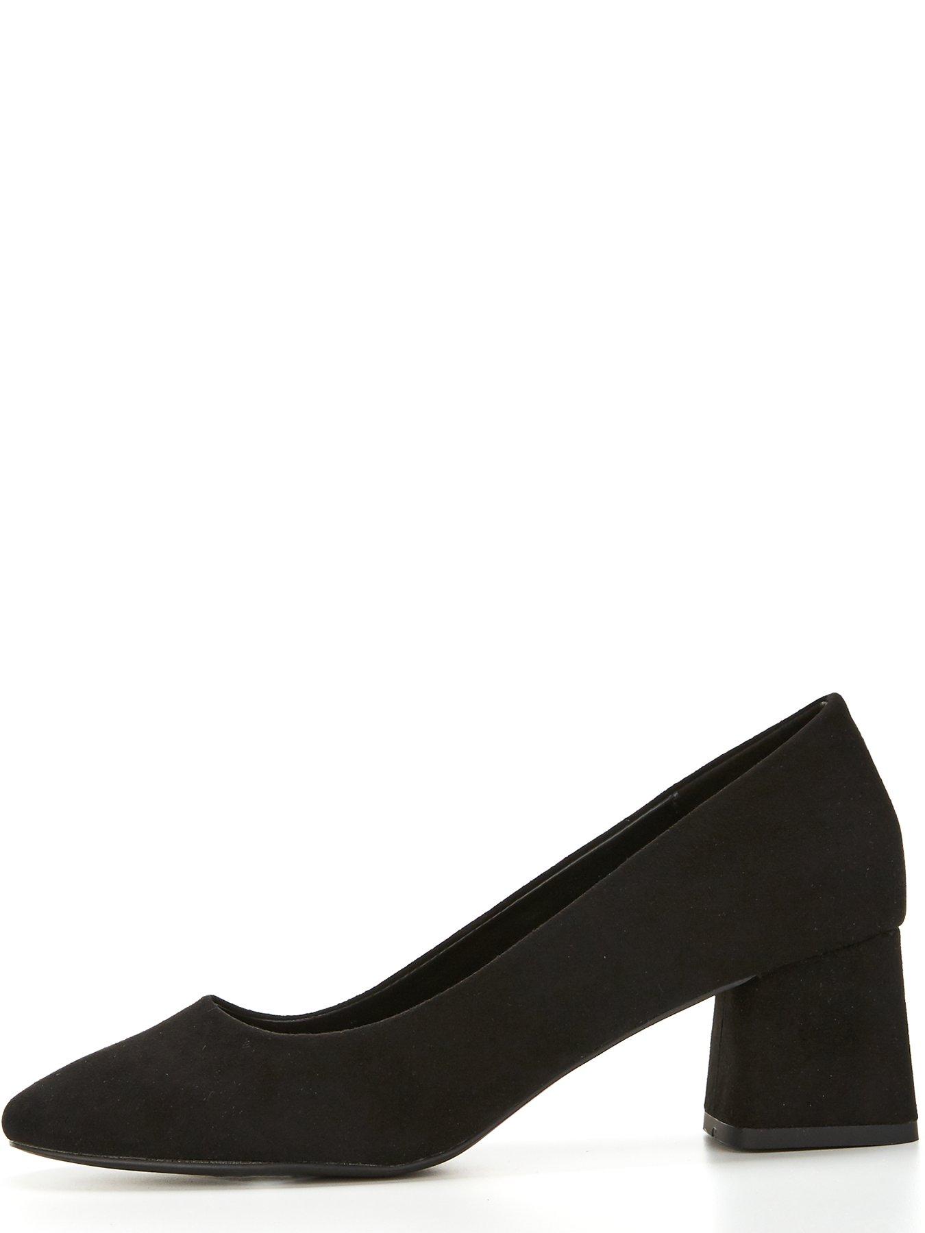 Wide fit hotsell black court shoes