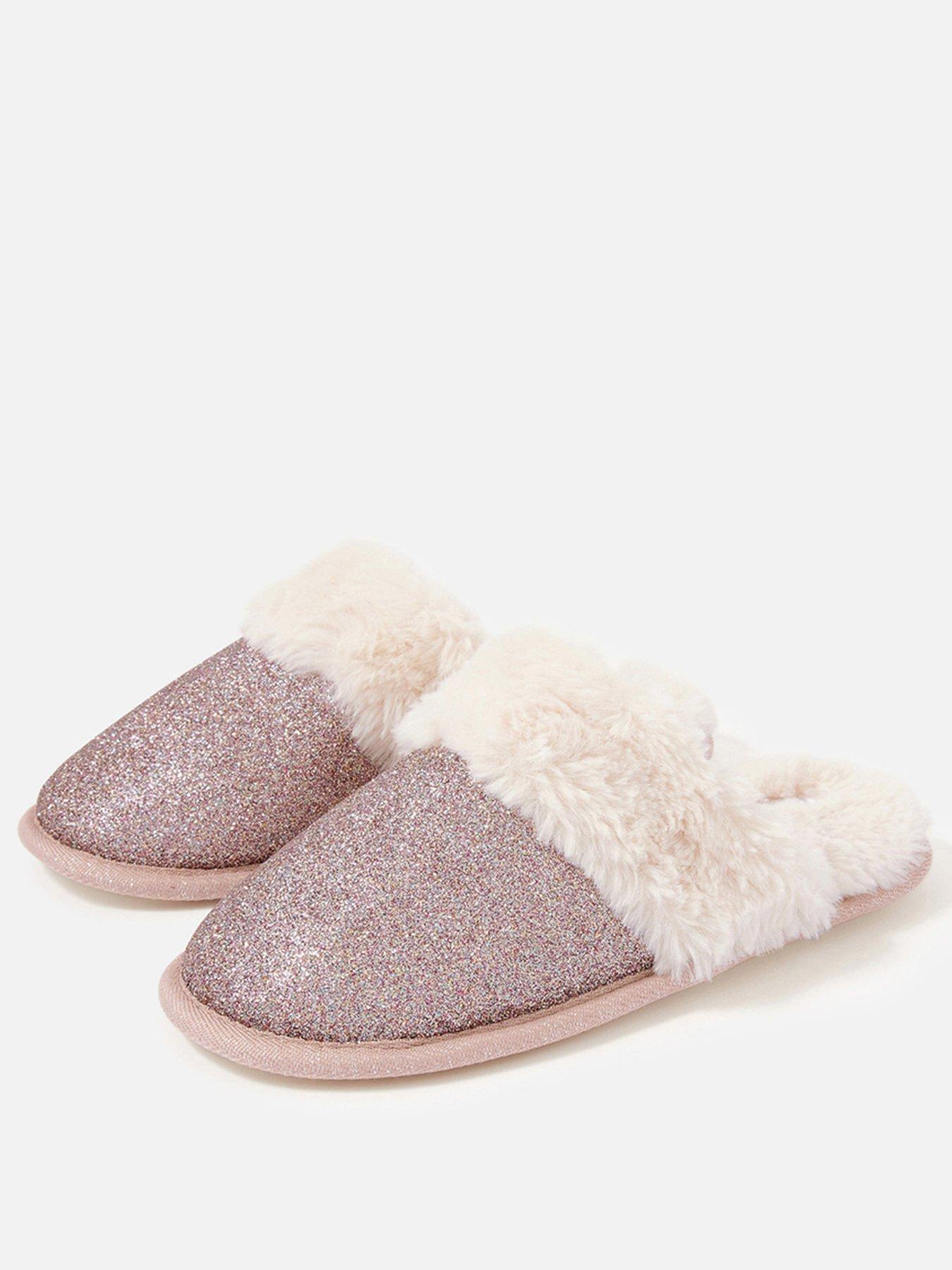 accessorise slipper boots