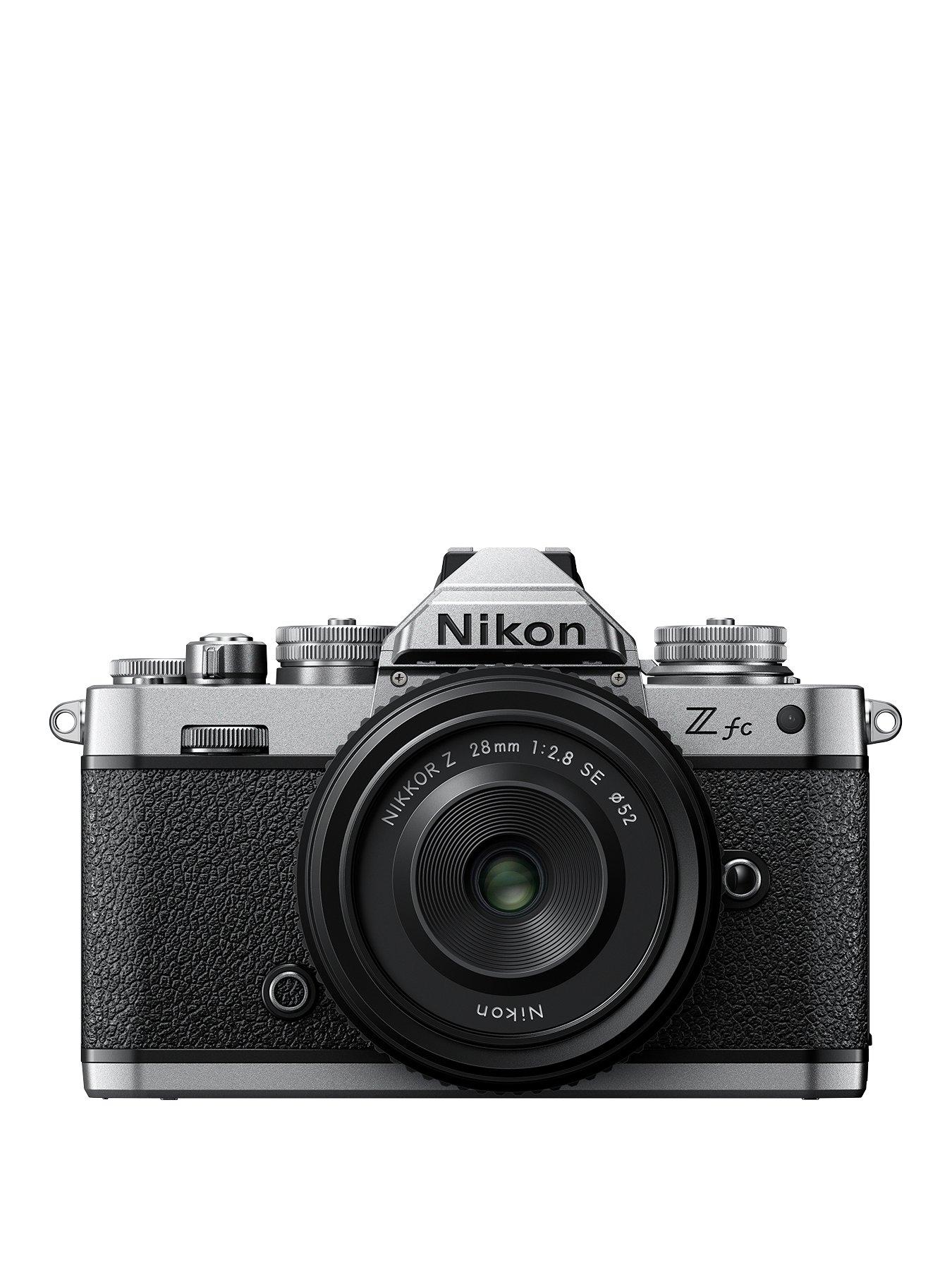 undefined Z fc + Z 28 mm f/2.8 SE