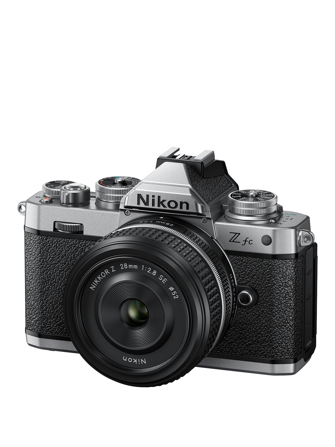 Image 2 of 7 of Nikon Z fc + Z 28 mm f/2.8 SE
