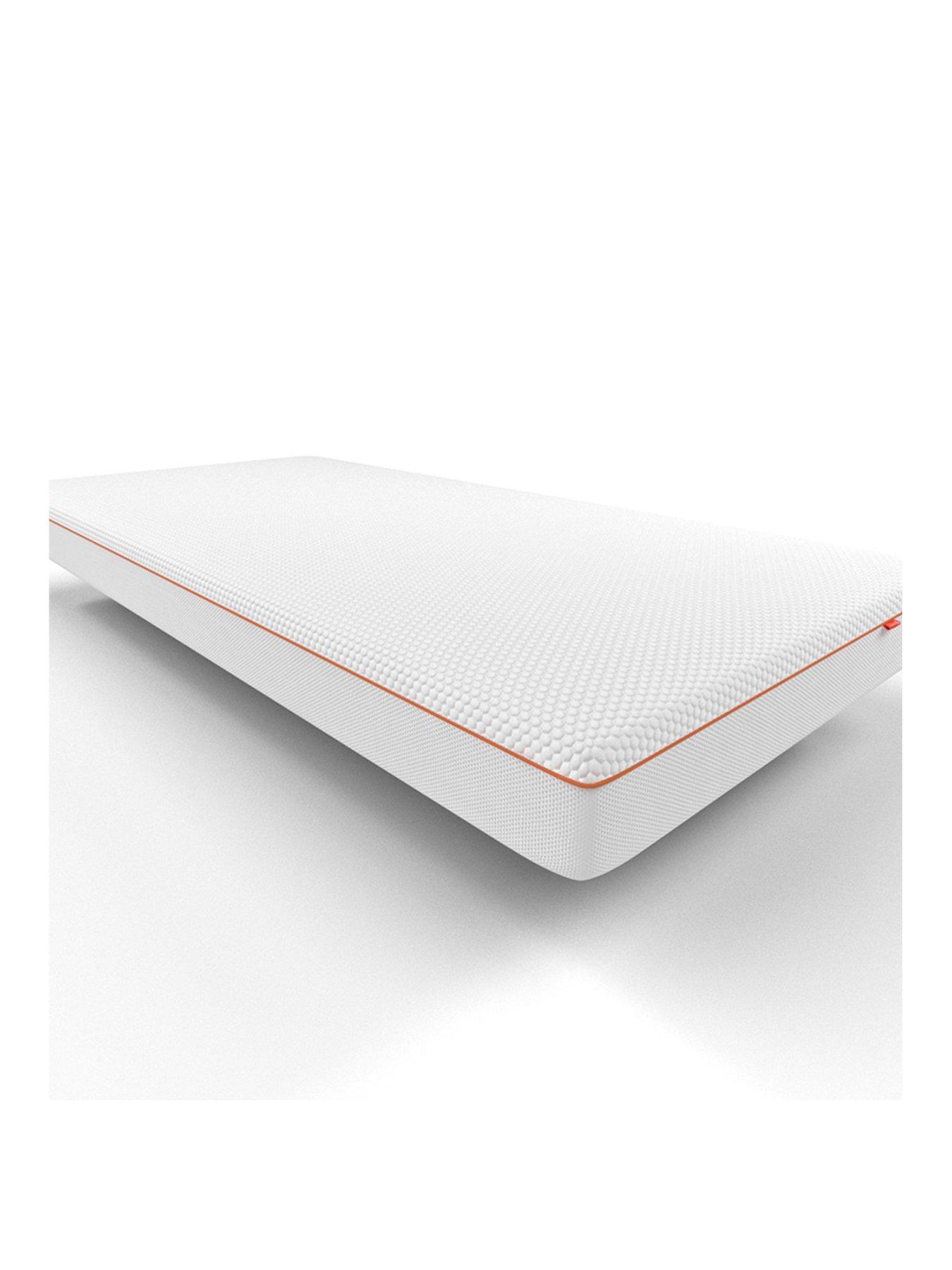 Image 2 of 6 of Dormeo Octasmart&nbsp;Essentials&nbsp;Hybrid&nbsp;Memory&nbsp;Mattress - Medium/Soft
