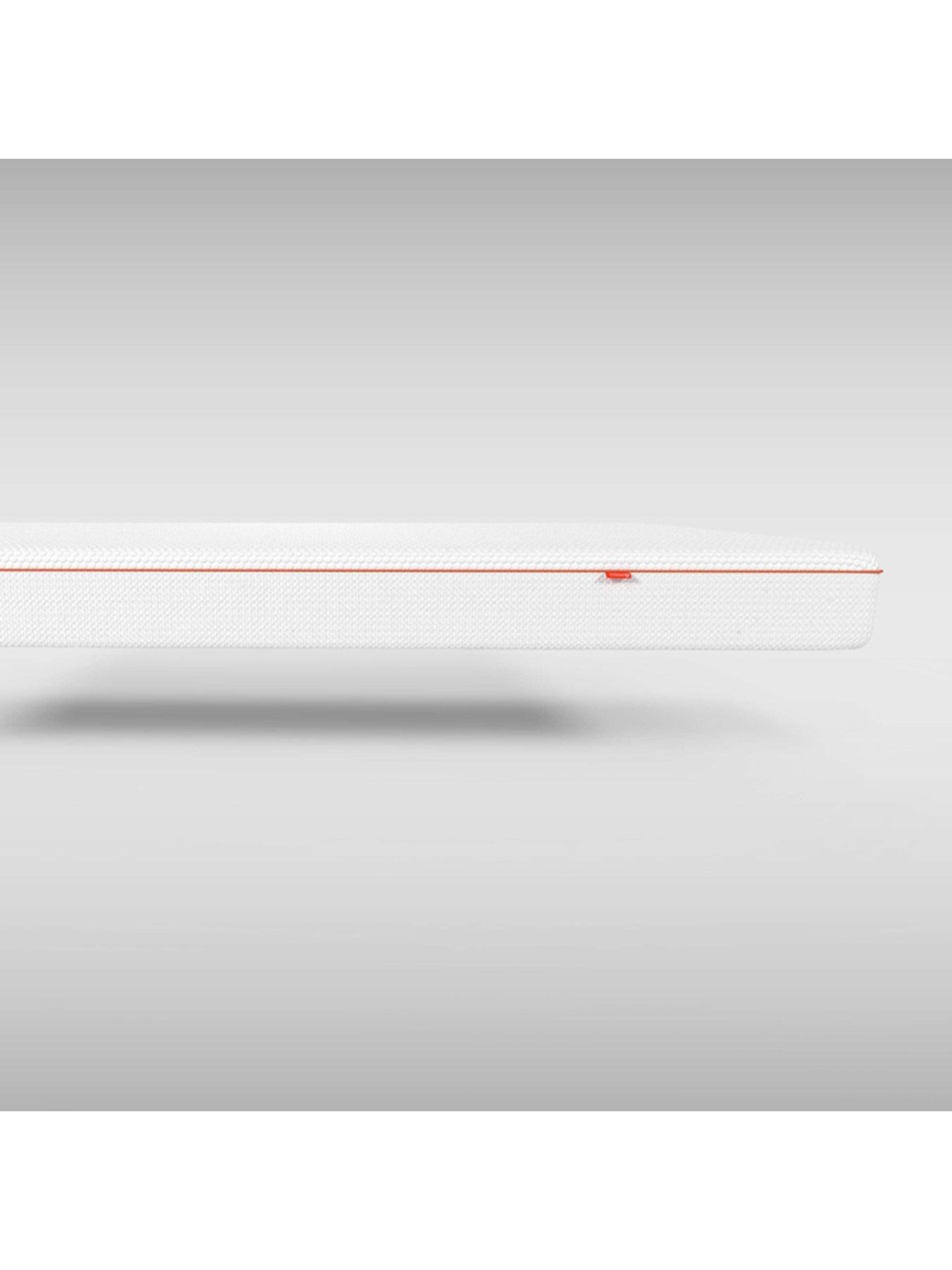 Image 4 of 6 of Dormeo Octasmart&nbsp;Essentials&nbsp;Hybrid&nbsp;Memory&nbsp;Mattress - Medium/Soft