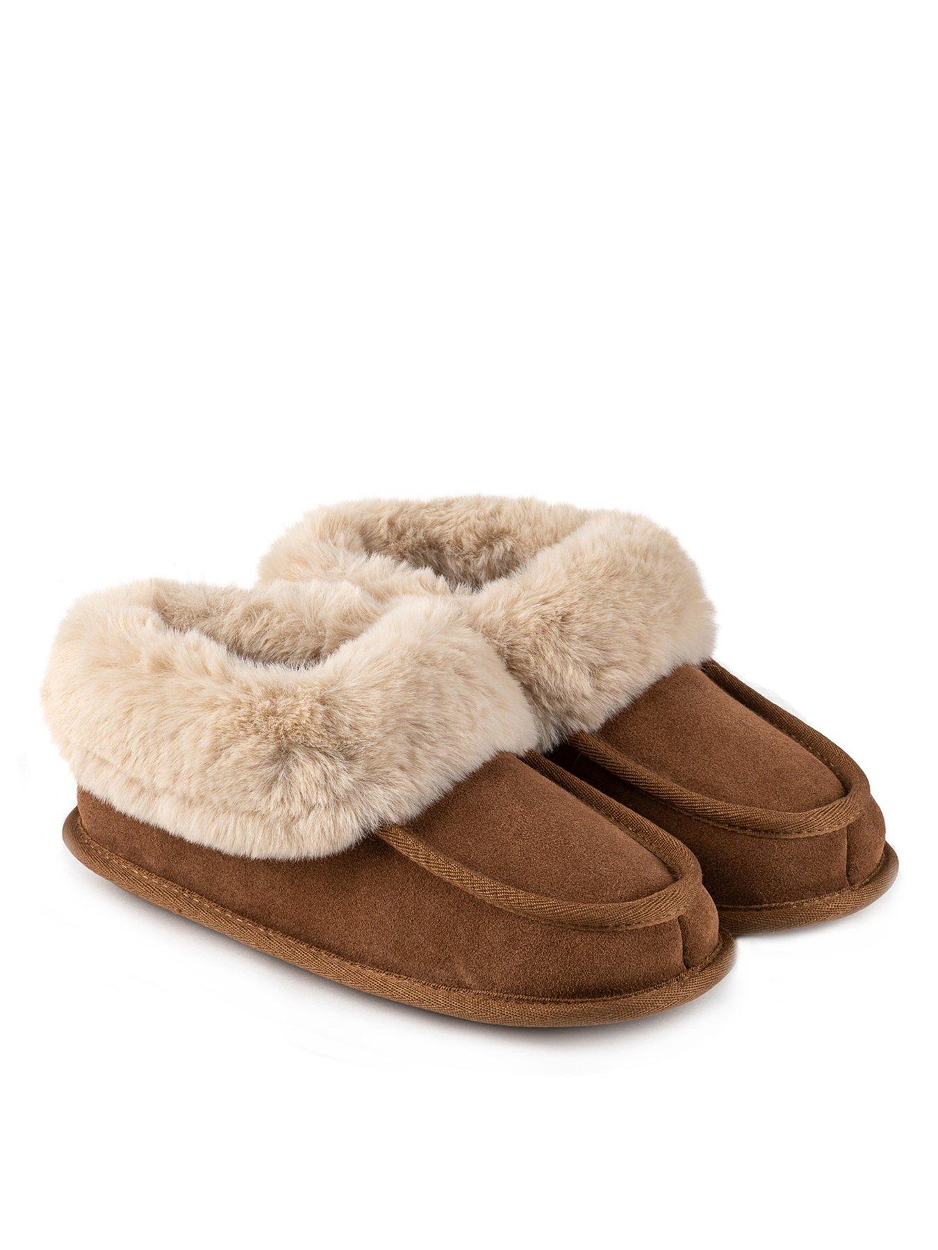 Isotoner moccasin slippers womens hot sale