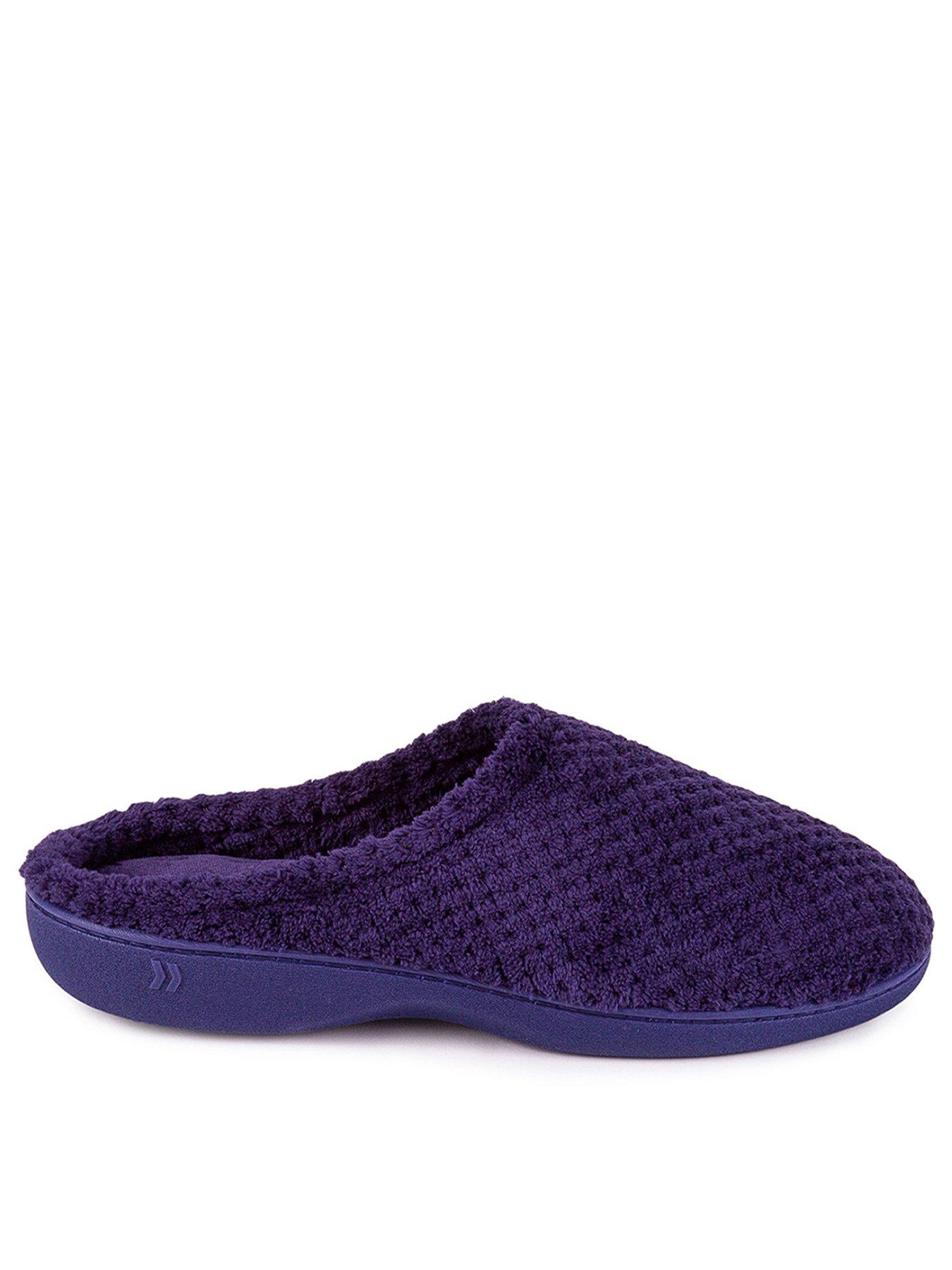 Isotoner ladies popcorn terry mule online slippers