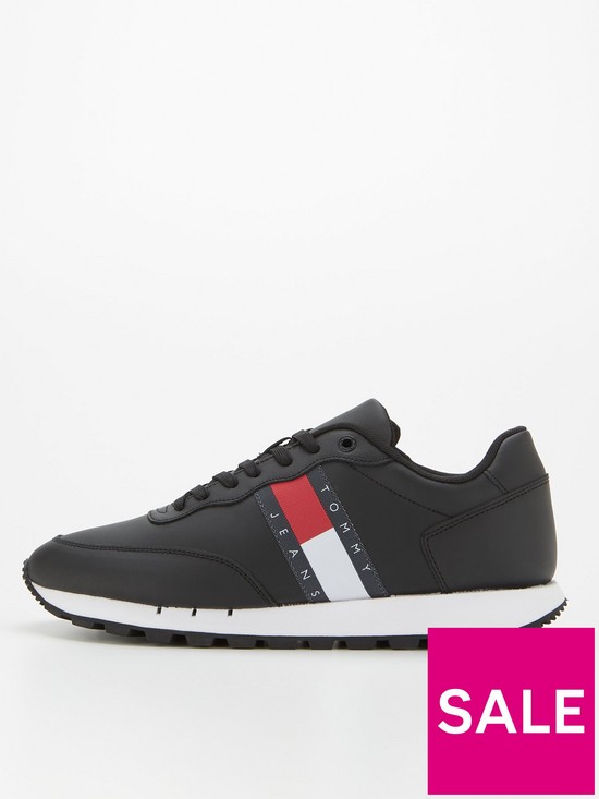 front image of tommy-jeans-leather-runner-trainers-black
