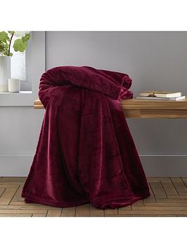 Product photograph of Catherine Lansfield Extra Large Raschel Velvet Touch Throw - Red from very.co.uk